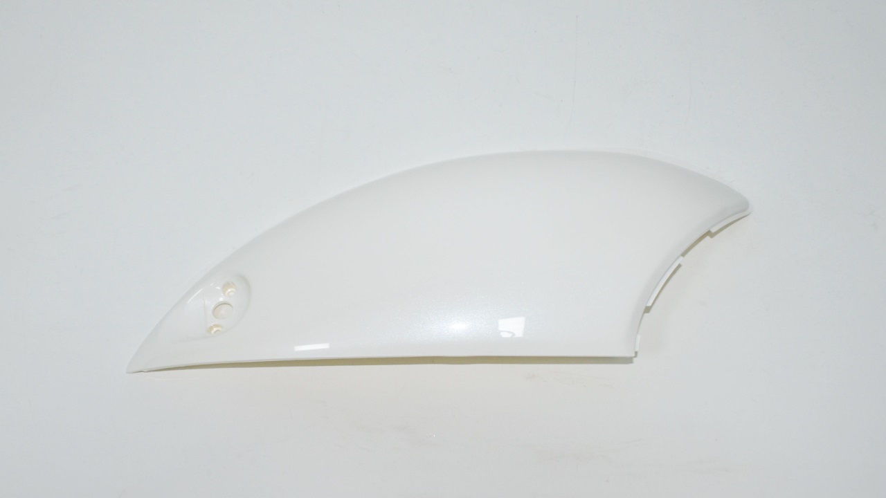 ARKA YAN PANEL SAĞ BEYAZ (POLLO)